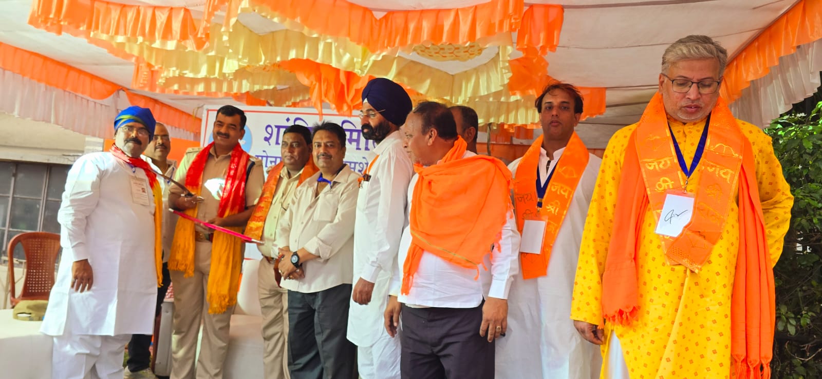 Jamshedpur : हर्षोल्लास के साथ संपन्न हुआ झंडा जुलूस, शांति समिति के सचिव ने जिला प्रशासन के प्रति जताया आभार