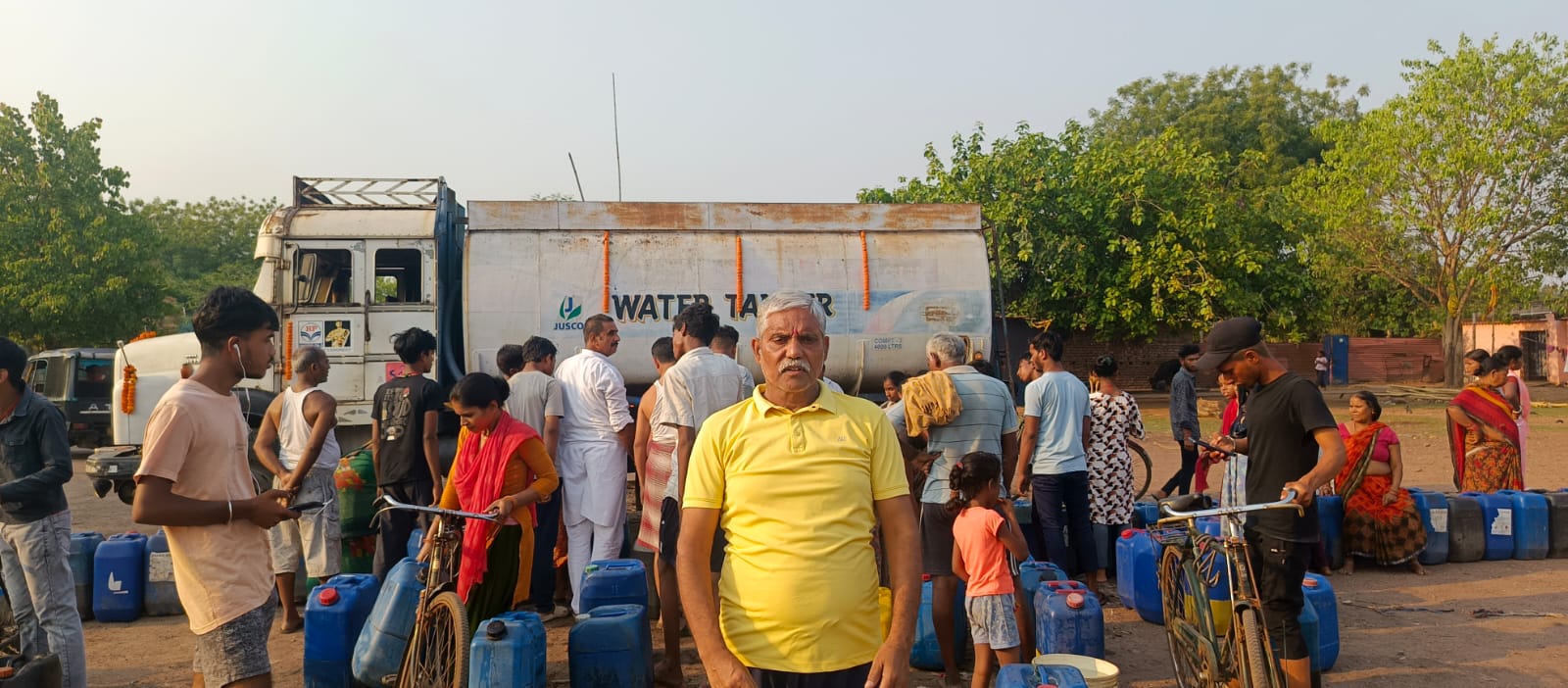 Jamshedpur: सांसद और जुस्को के प्रयास से बागबेड़ा में 5 अप्रैल से चल रही है टैंकर से पानी आपूर्ति