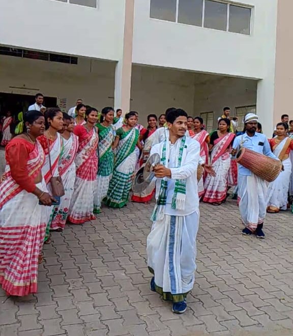 Chaibasa: कोल्हान विश्वविद्यालय में ब्ह पोरोब, जनजातीय परंपरा और प्रकृति से संबंध पर हुआ विमर्श