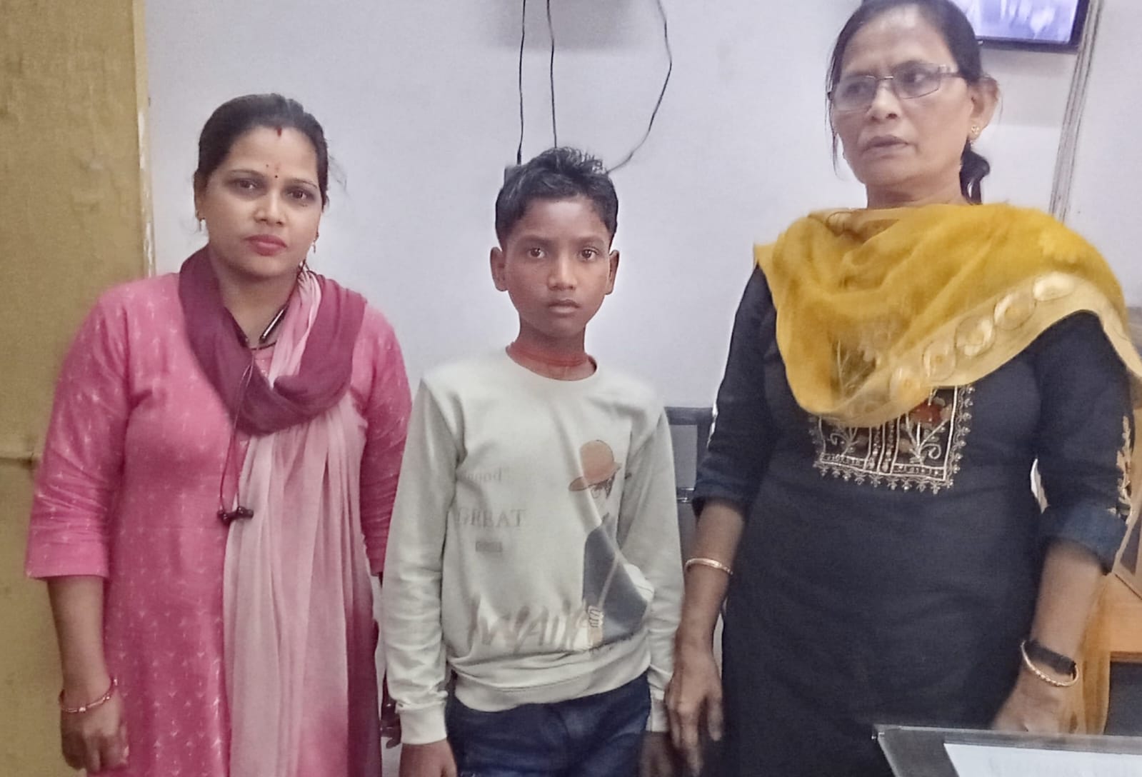 Gamharia : दिव्यांग छात्र सिंघराई का नवोदय विद्यालय में हुआ चयन, बीइइओ ने सम्मानित कर  किया प्रोत्साहित