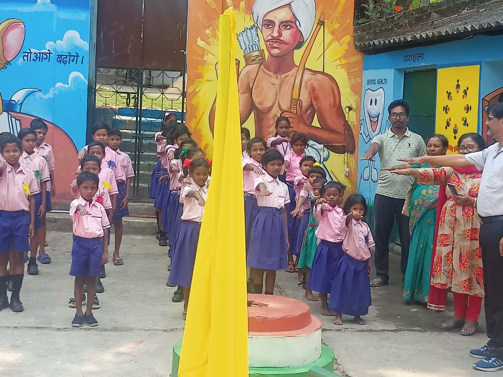 Chaibasa: विद्यालयों में जल पखवाड़ा की शुरुआत, बच्चों ने ली जल संरक्षण की शपथ