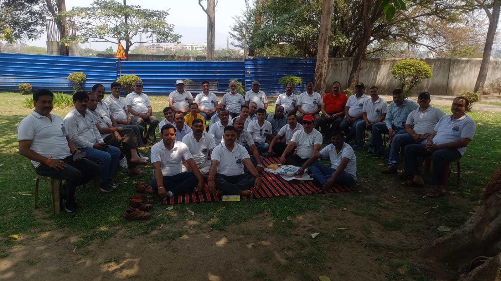 Jamshedpur: झारखंड में 17 दिनों से बंद है सेना का लिकर कैंटीन, पूर्व सैनिकों में गहरा असंतोष – एक्साइज विभाग से जल्द हस्ताक्षर की मांग