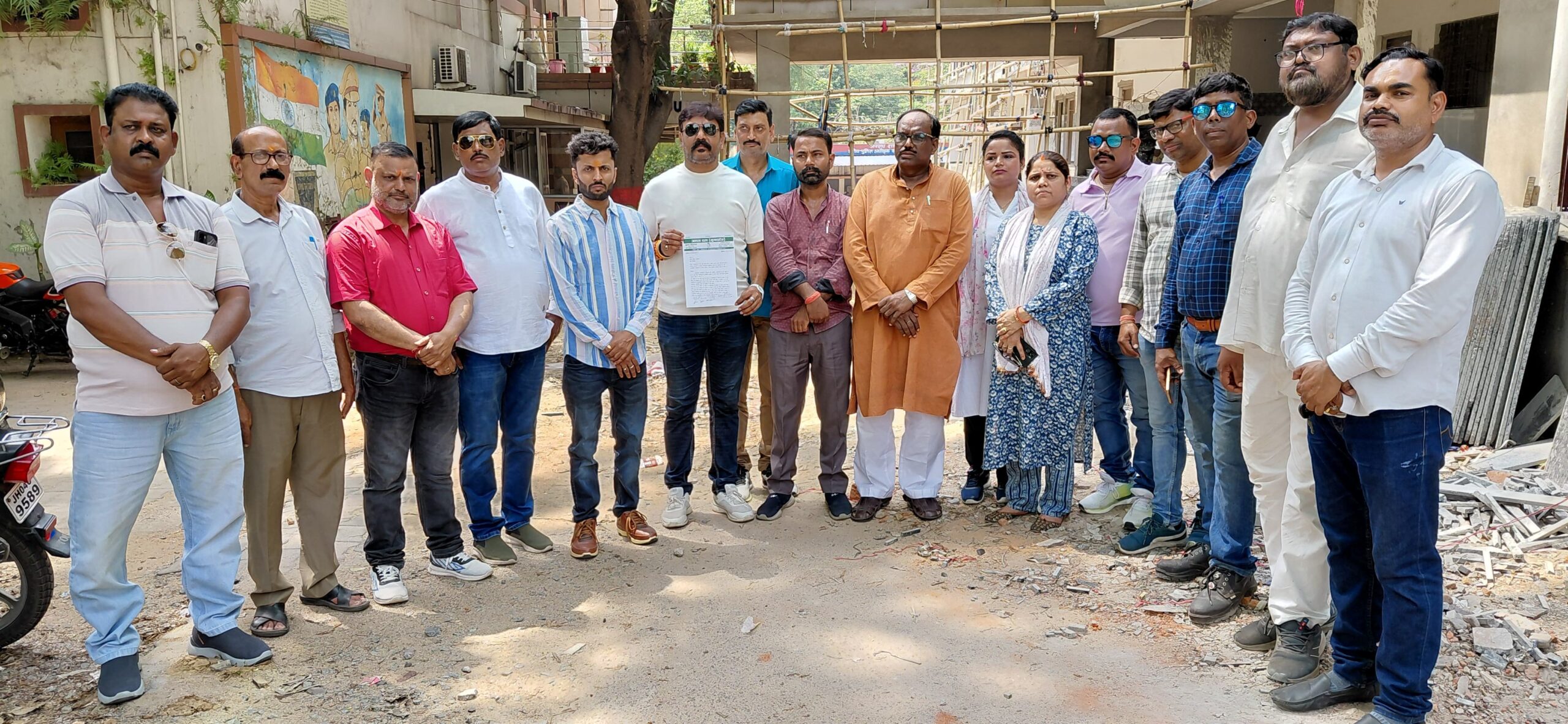 Jamshedpur: जमशेदपुर में बढ़ते अपराध पर JDU चिंतित, विनय सिंह हत्याकांड सहित अन्य वारदातों पर SSP को ज्ञापन