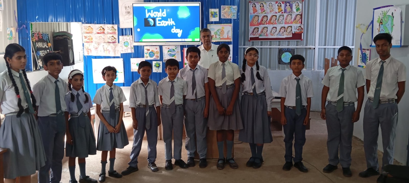 Deoghar: सेंट्रल स्कूल में पृथ्वी दिवस पर संगोष्ठी और जागरूकता प्रतियोगिता आयोजित