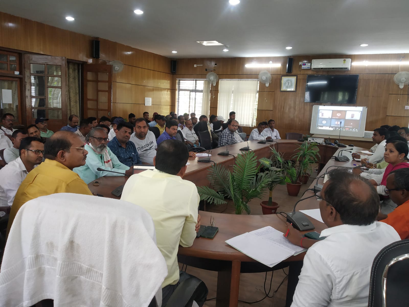 Ramgarh: बीज विक्रेताओं के लिए वेब पोर्टल प्रशिक्षण कार्यक्रम, सीड स्टॉक अपडेट करने की मिली जानकारी