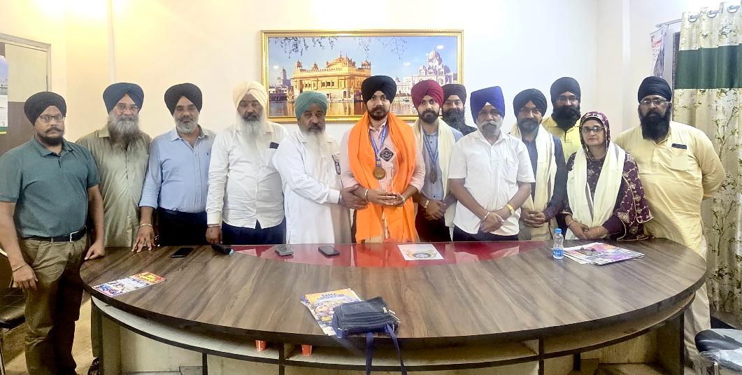 Jamshedpur: अमृतसर में चमका लौहनगरी का नाम, सिंह ब्रदर्स का सम्मान – सिख समाज का बढ़ा गौरव