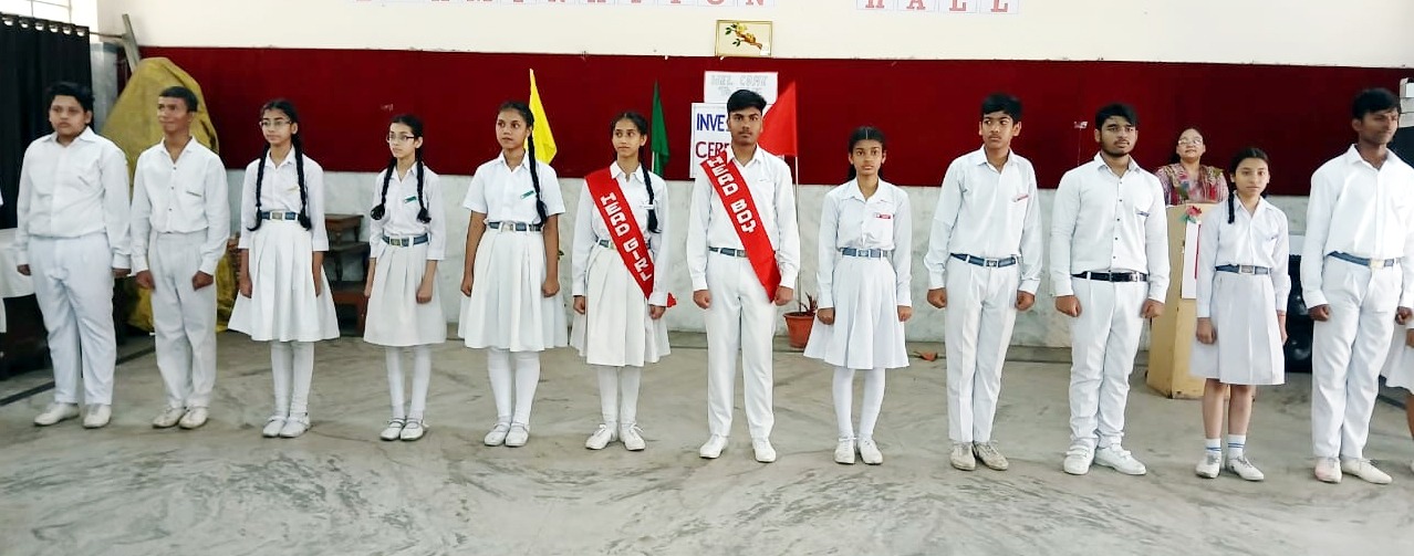 Jamshedpur: श्री गुजराती इंग्लिश स्कूल में कार्यभार ग्रहण समारोह, छात्रों ने ली निष्ठा की शपथ