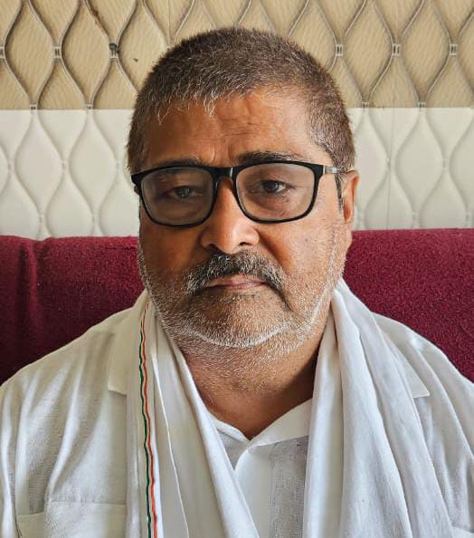 Deoghar: बैद्यनाथधाम स्टेशन पर आरक्षण काउंटर की संख्या बढ़ाने की डीआरएम से मांग