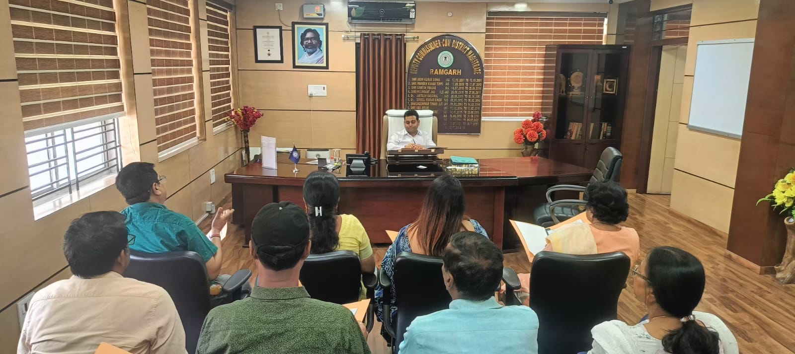 Ramgarh: जिला सलाहकार एवं जिला निरीक्षण व अनुश्रवण समिति की बैठक आयोजित