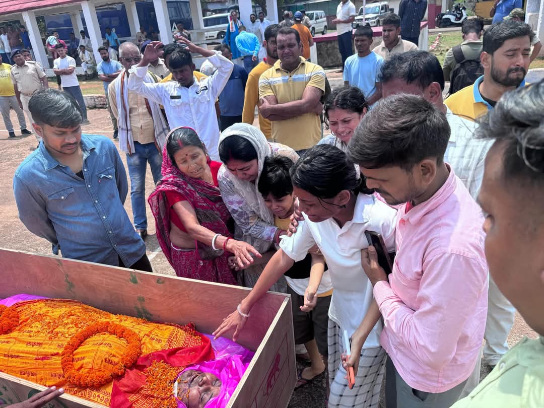 Deoghar: छुट्टी पर घर लौटते समय हुआ दर्दनाक हादसा, सड़क हादसे में गोड्डा के सिपाही की मौत