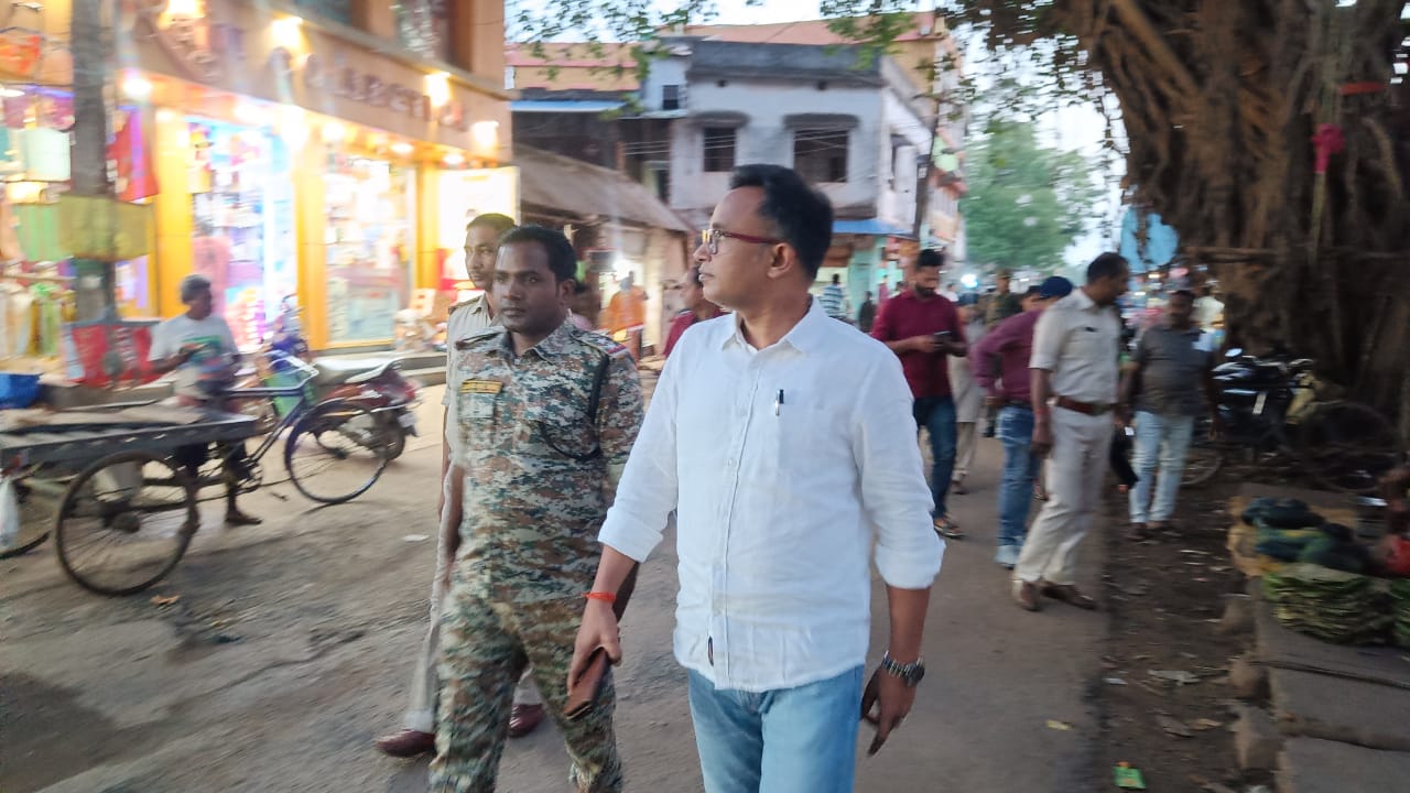 Bahragora: जाम की समस्या से निपटने के लिए प्रशासन का सख्त कदम, कानूनी कार्रवाई की चेतावनी