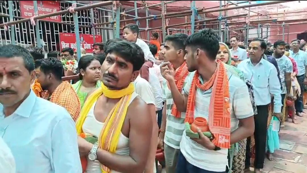 Deoghar: बैद्यनाथ मंदिर में वैशाख पूर्णिमा पर उमड़ी भीड़, धार्मिक अनुष्ठान संपन्न