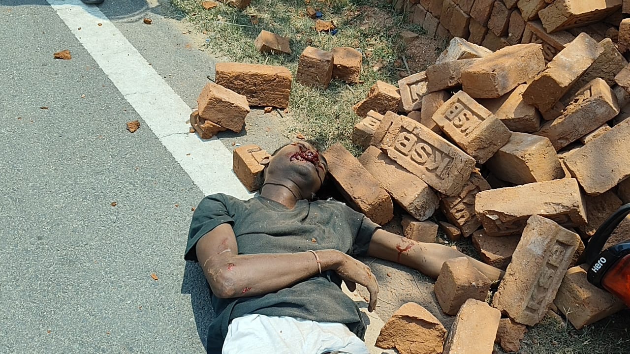 Gamharia: बाइक स्टंट बना काल, युवक की दर्दनाक मौत