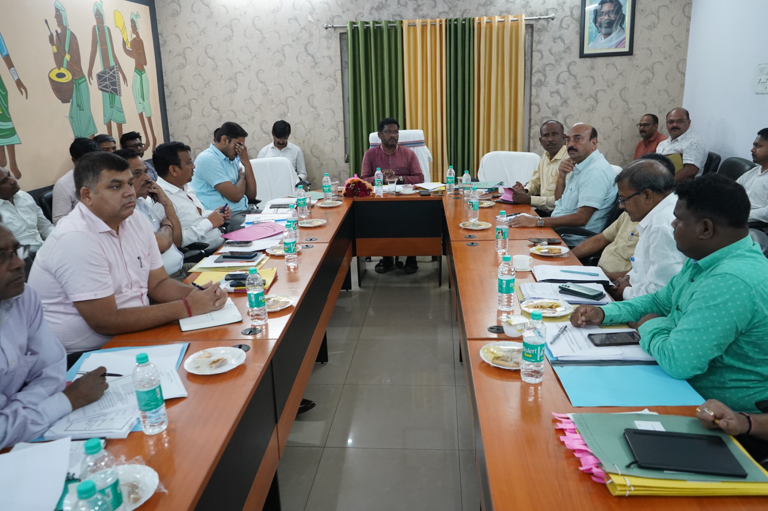 Jamshedpur: झारखंड विधानसभा की आवास समिति की बैठक, किया विकास कार्यों का मूल्यांकन