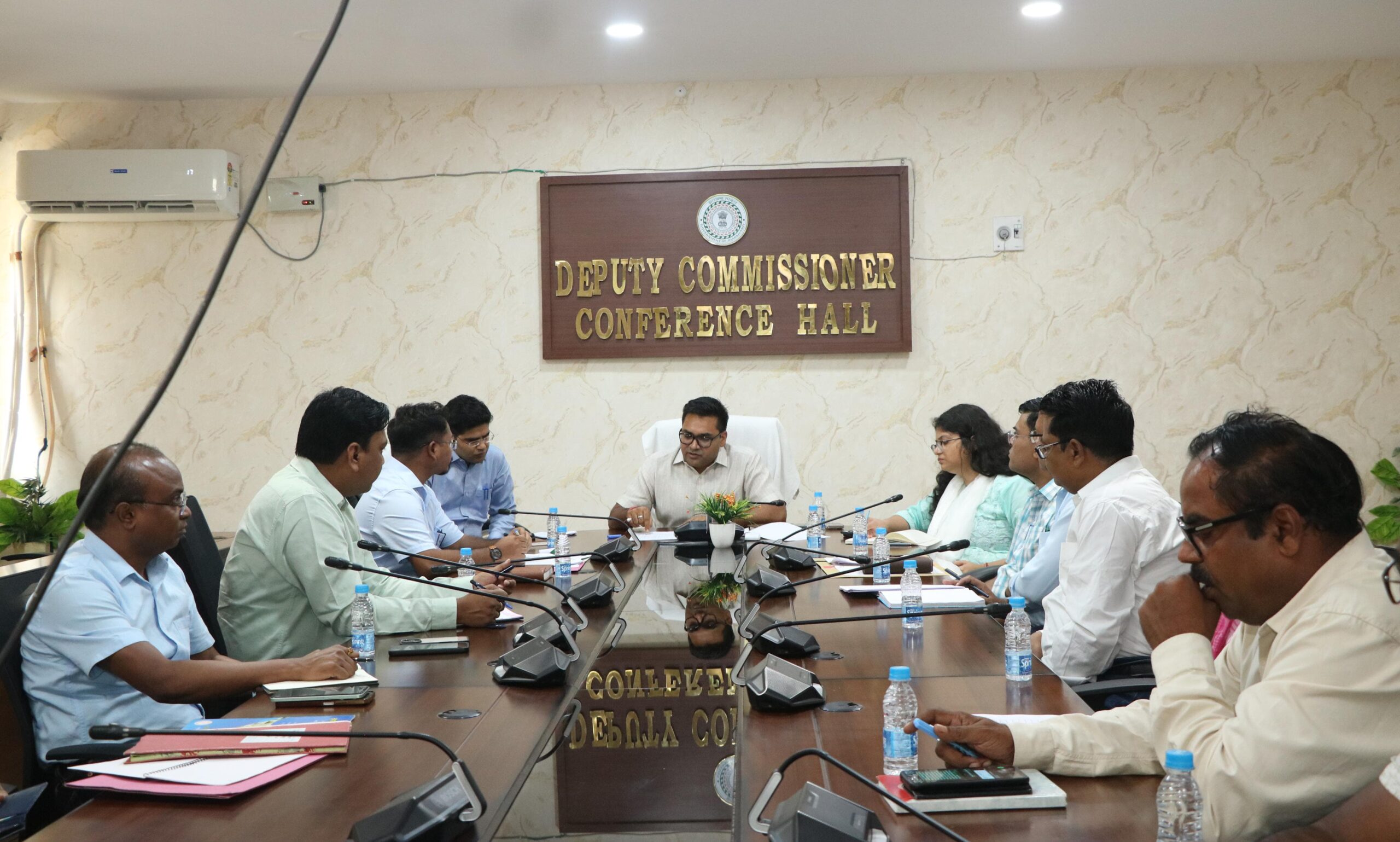 Chaibasa: लागत घटाएं, बचत बढ़ाएं, 2025-26 के लिए तय हुआ कृषि और मत्स्य इकाइयों का आर्थिक खाका