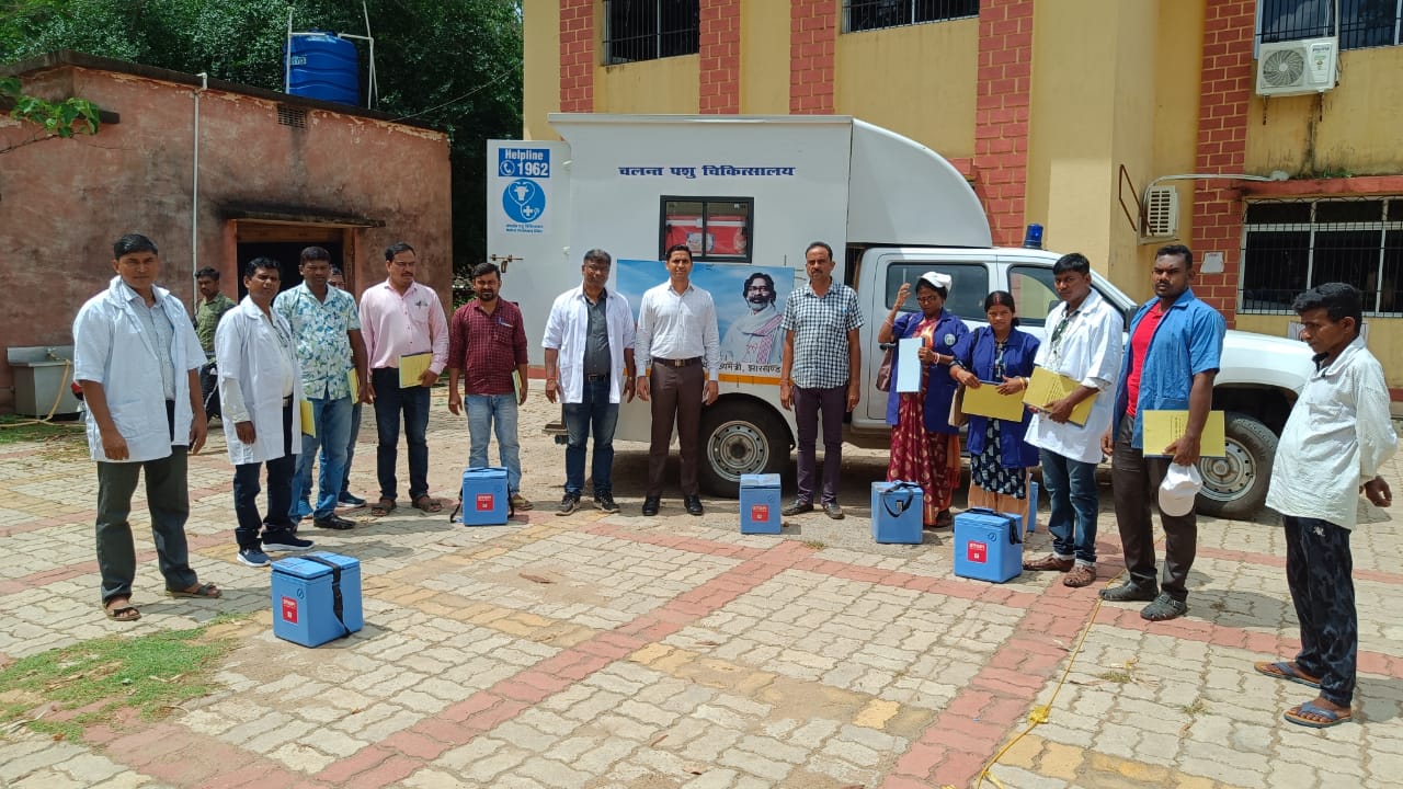 Bahragora: पशु रोगों से सुरक्षा की ओर बहरागोड़ा का बड़ा कदम, 26 पंचायतों में तैनात हुए टीकारक