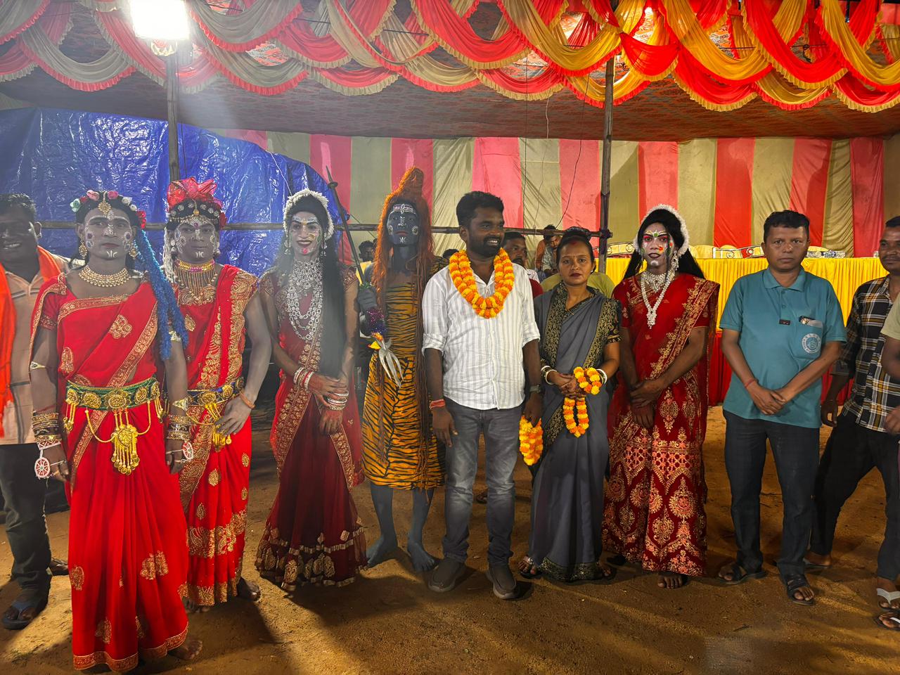 Potka: छऊ नृत्य से गूंजा गांव, पारंपरिक कला को संजोने की सराहनीय पहल