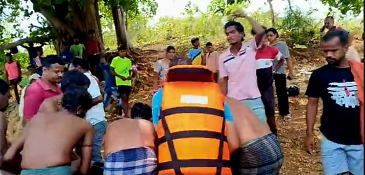 Jamshedpur: डिमना लेक में डूबे दोनों युवकों के शव मिले, परिवार में छाया मातम