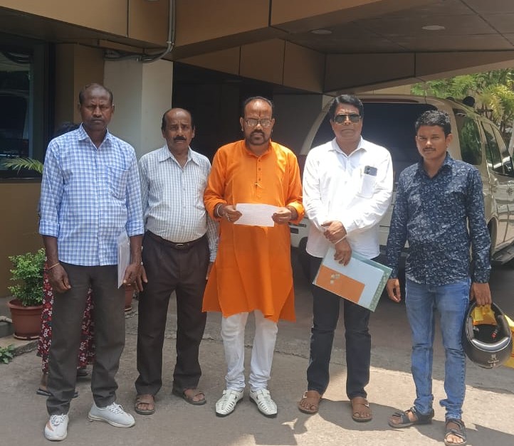 Potka: जानलेवा बनती जा रही जादूगोड़ा-टाटा मुख्य सड़क, पूर्व पार्षद ने दी लिखित शिकायत