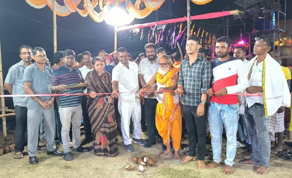 Potka: छऊ नृत्य के रंग में रंगा पोटका, शिवभक्ति के साथ झलकी सांस्कृतिक विरासत