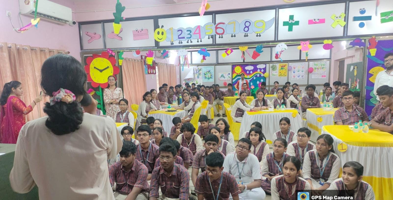 Jhargram: भाषा से लेकर नृत्य तक, DAV मेदिनीपुर में उड़िया रंग