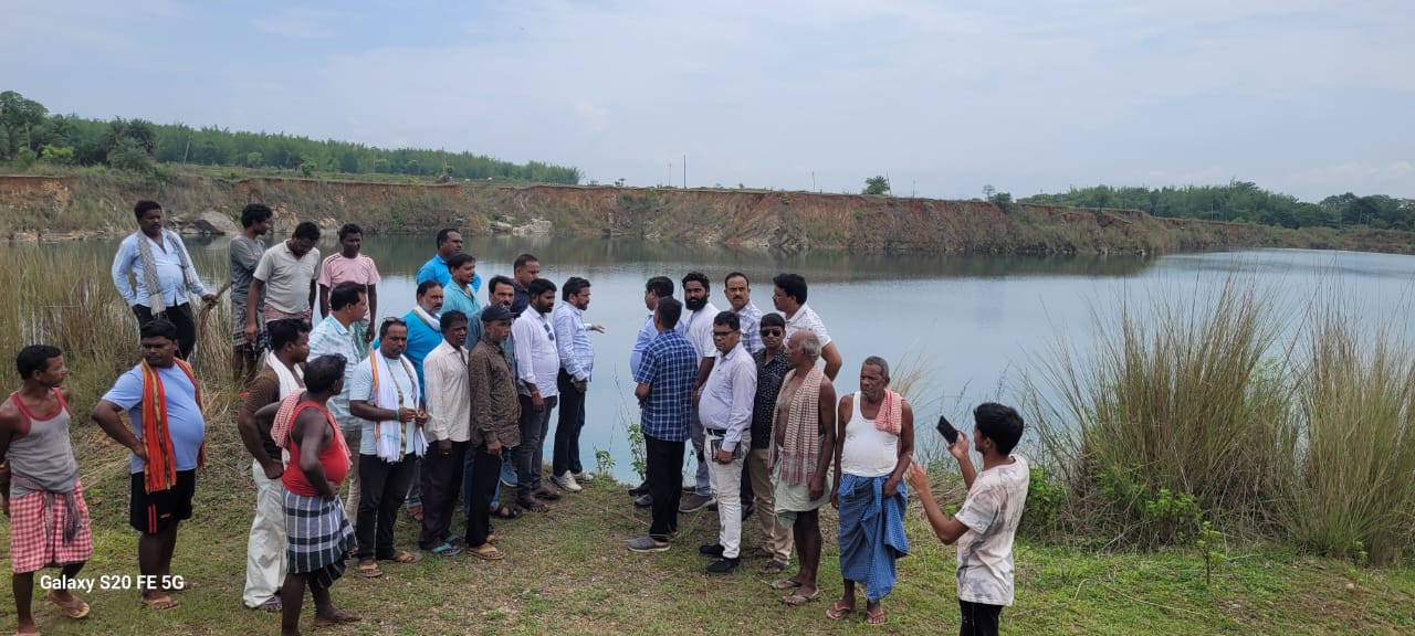Bahragora: बंजर जमीन में बहार लाएगी सोलर सिंचाई परियोजना, विधायक ने किया निरीक्षण