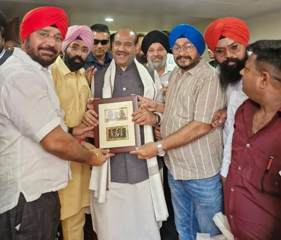 Jamshedpur: लोकसभा अध्यक्ष के स्वागत में सजी सिख संस्कृति की झलक, ‘सत श्री अकाल’ से शुरू हुआ संवाद