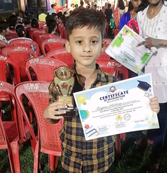 Gamharia: आसनसोल में आयोजित चित्रांकन प्रतियोगिता में गम्हरिया का रायान बना विजेता