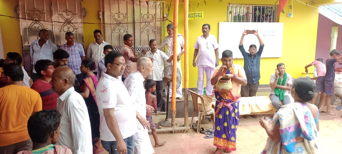 Bahragora: दधि महोत्सव में उमड़ी श्रद्धा, हरिनाम संकीर्तन का उल्लासपूर्ण समापन