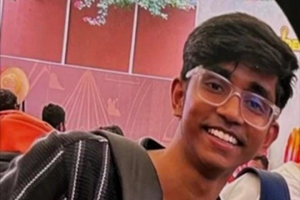 Jamshedpur : आदित्यपुर में एनआईटी के छात्र की ड्रीम सिटी फ्लैट के दूसरी मंजिल से गिरकर मौत