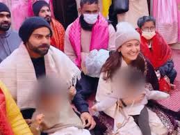 Virat – Anushka: रिटायरमेंट के अगले ही दिन विराट और अनुष्का पहुंचे वृंदावन, प्रेमानंद महाराज से की तीसरी मुलाकात