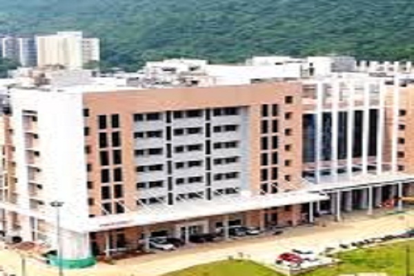 Jamshedpur: नये MGM अस्पताल में चिकित्सकों की लेटलतीफी पर भड़के मरीज और परिजन