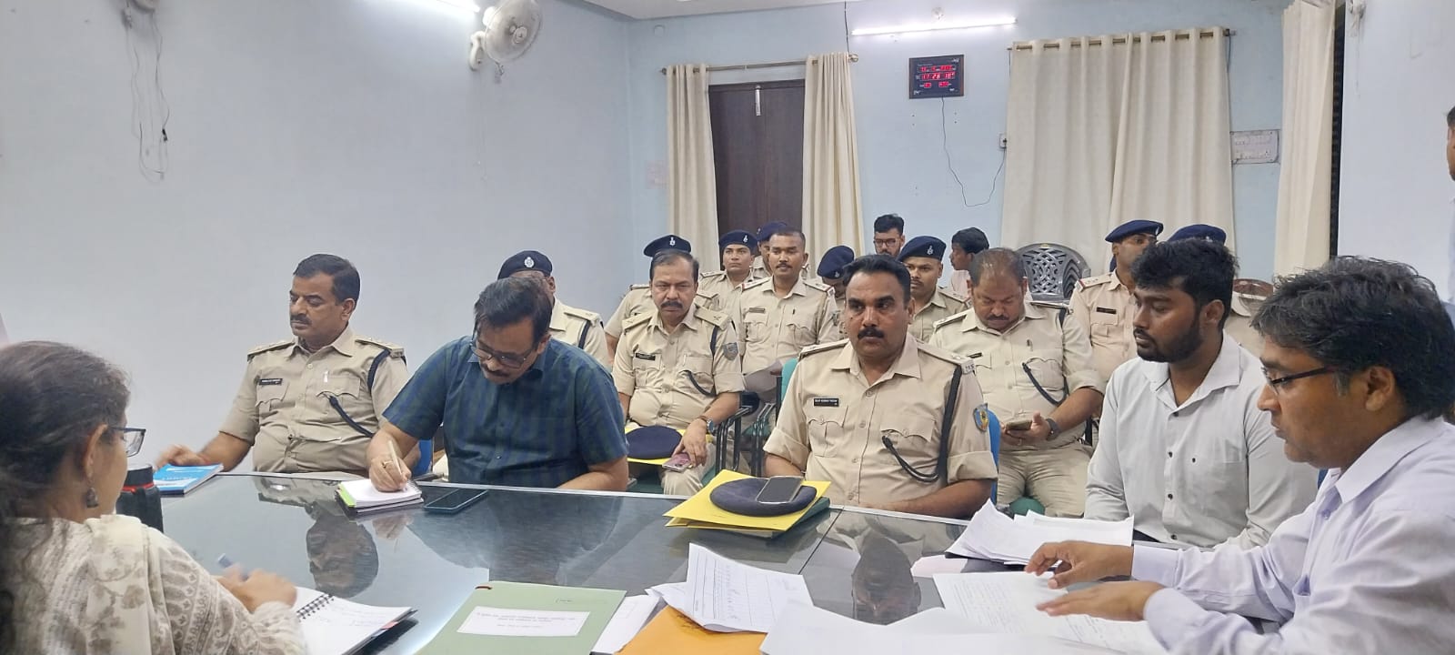 Jamshedpur: नीलाम पत्र वादों पर अब होगी त्वरित कार्रवाई, SDO ने दिए कड़े निर्देश