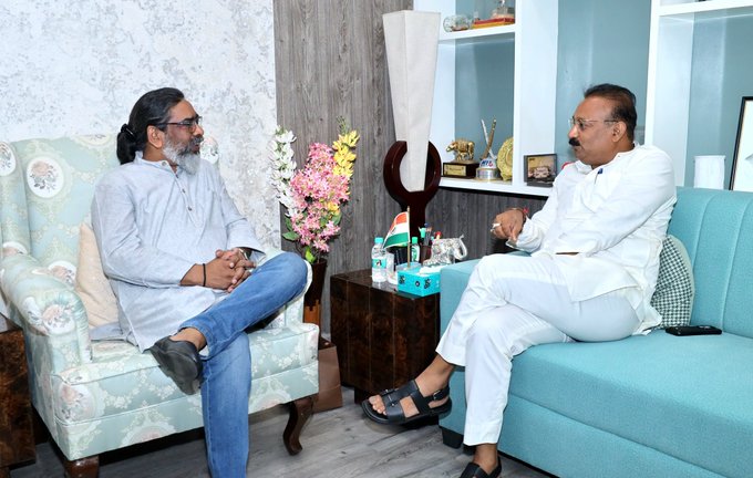 Jharkhand: JMM की नाराज़गी से बदलेगा बिहार का सियासी समीकरण? CM हेमंत सोरेन से मिले अशोक चौधरी