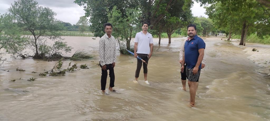 East Singhbhum: जिला प्रशासन ने की नदी किनारे न जाने की अपील, जारी किया नंबर