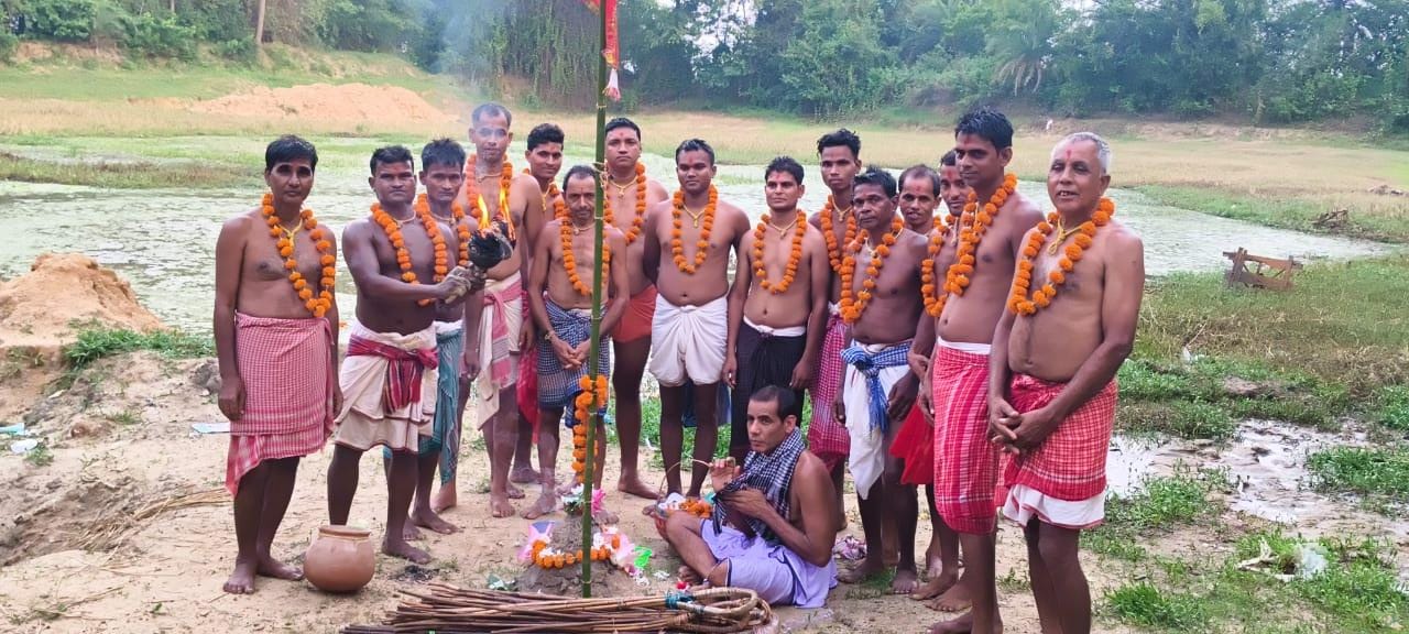 बहरागोड़ाः नयाबासान में शिव भक्ति का अद्भुत नजारा, गाजन उत्सव प्रारंभ