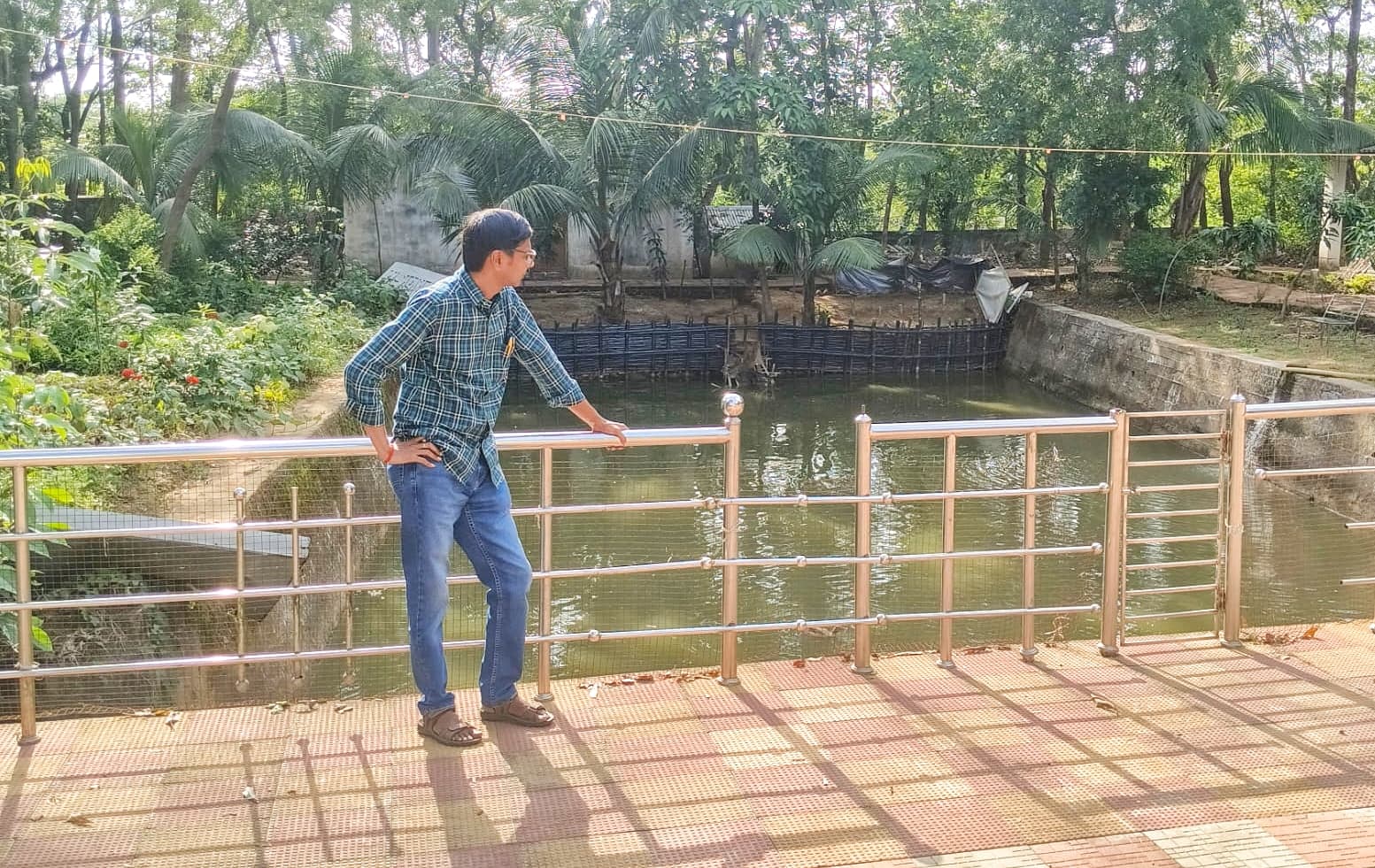 Jhargram: फिर से पाली जा रही लुप्त होती पारंपरिक मछलियां, सूखा तालाब बना पर्यावरण संरक्षण का मॉडल