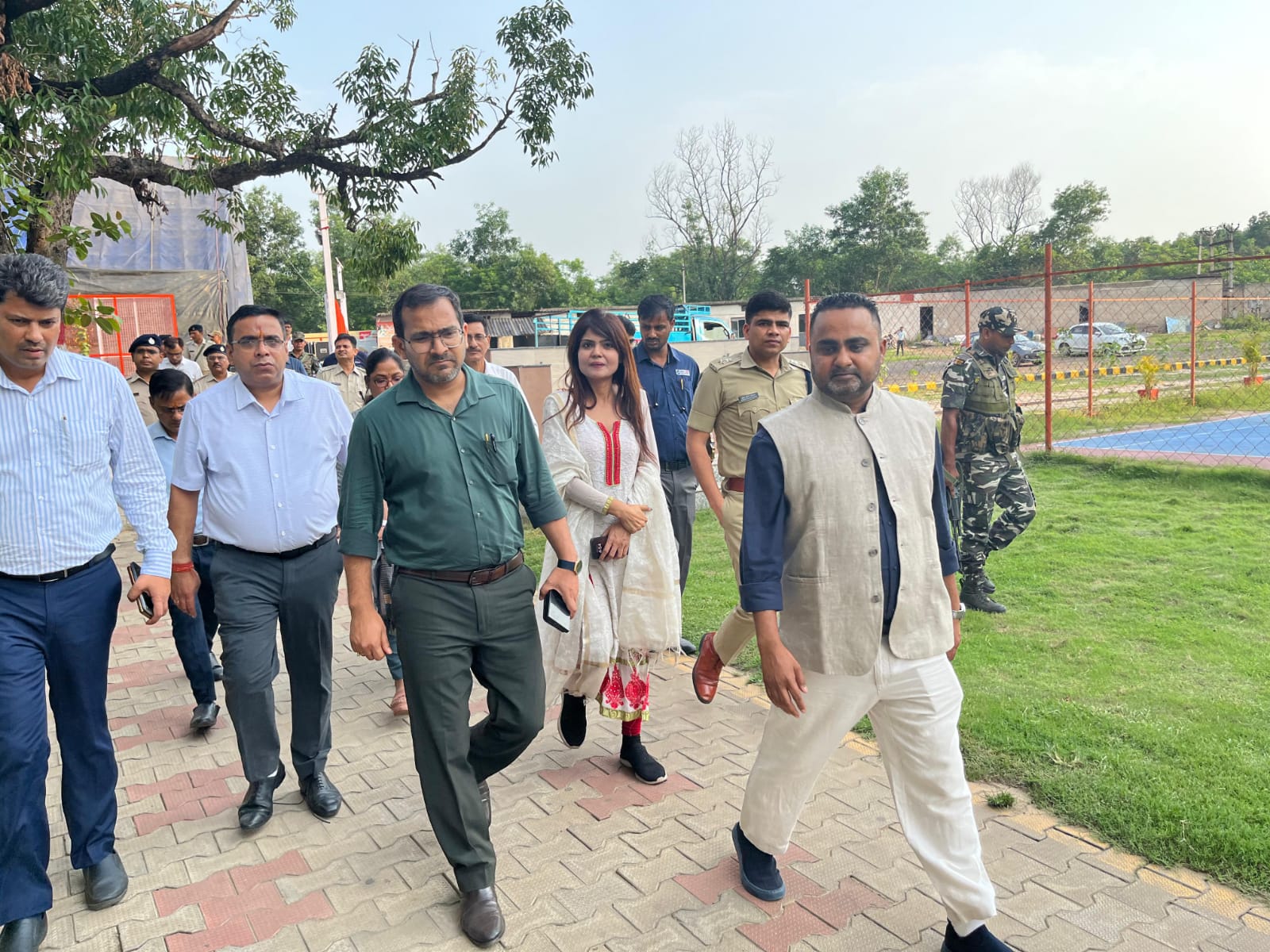 DC-SP ने किया Arka Jain University का निरीक्षण, राज्यपाल के आगमन को लेकर प्रशासन सतर्क