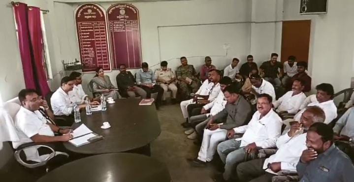 Chandil: सौहार्दपूर्ण बकरीद के लिए जुटा प्रशासन, जनप्रतिनिधियों ने उठाए ज़मीनी मुद्दे