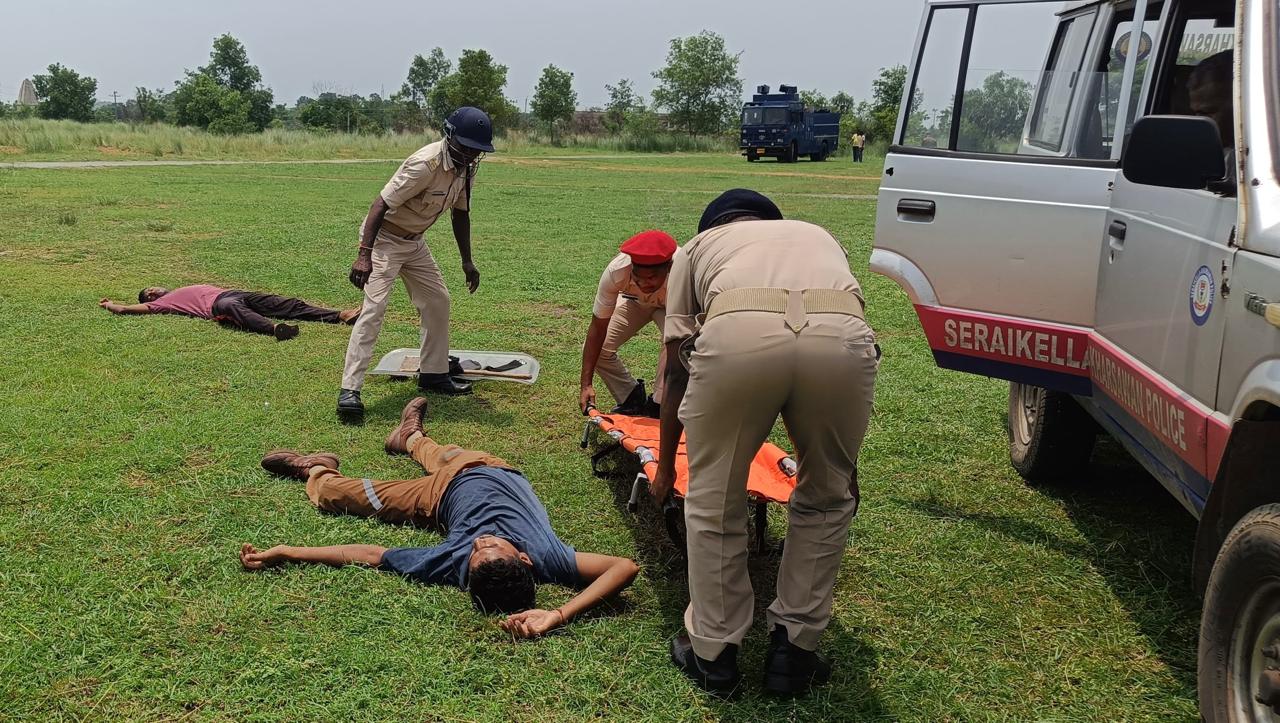 Gamharia: बकरीद में आपात स्थिति से निपटने को दुगनी पुलिस लाइन में हुआ मॉक ड्रिल का अभ्यास