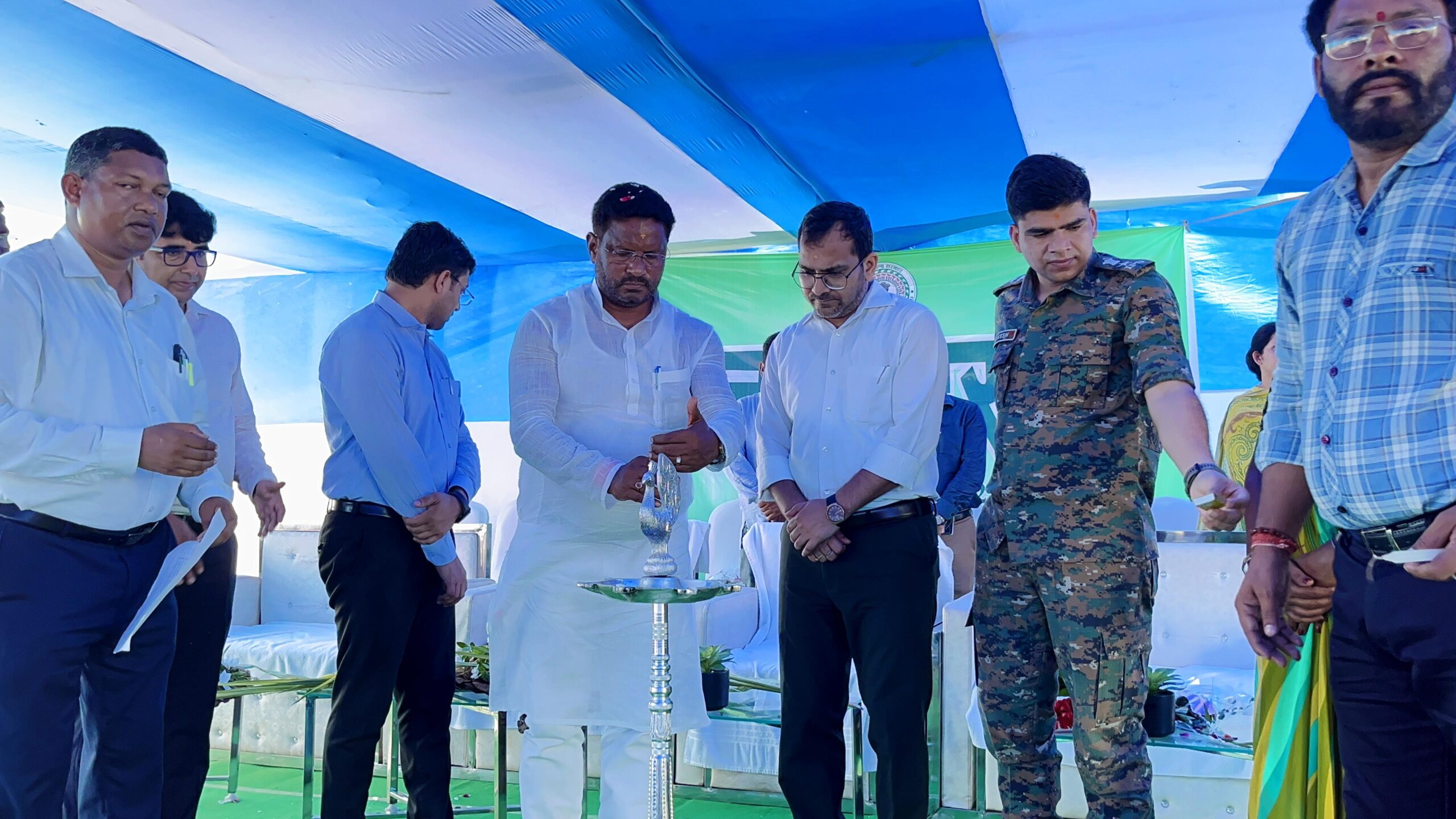 Saraikela: विधायक और उपायुक्त नितिश कुमार की उपस्थिति में आयोजित हुआ जन संवाद