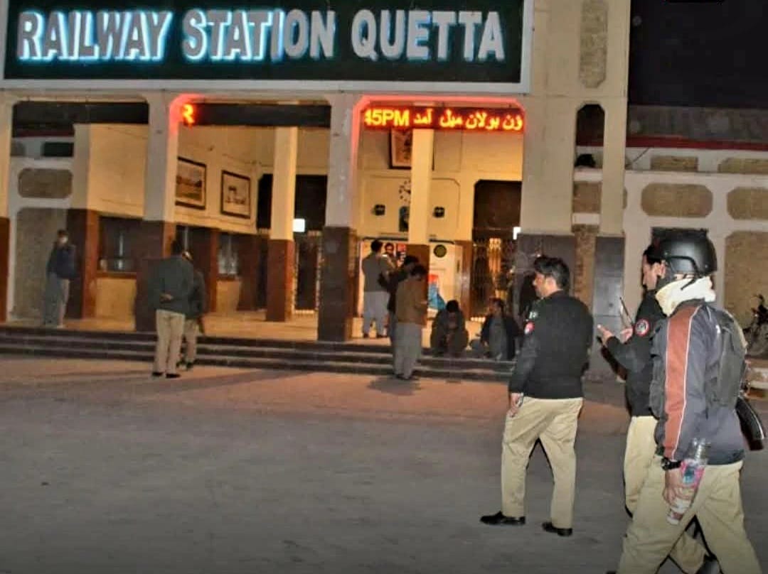 New Delhi: बलोच लिबरेशन आर्मी के हमले में 12 पाकिस्तानी सैनिक मारे गए