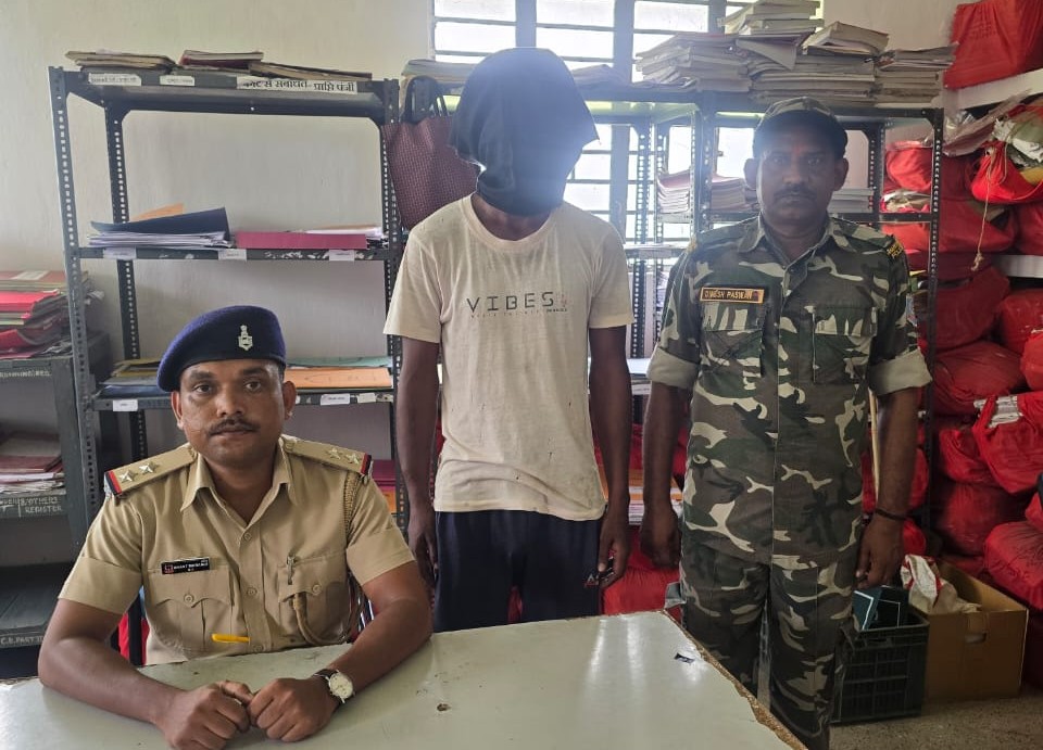 Jadugora: नशे की लत ने युवक को भेजा जेल, वृद्ध महिला के घर में घुसकर की थी लूटपाट