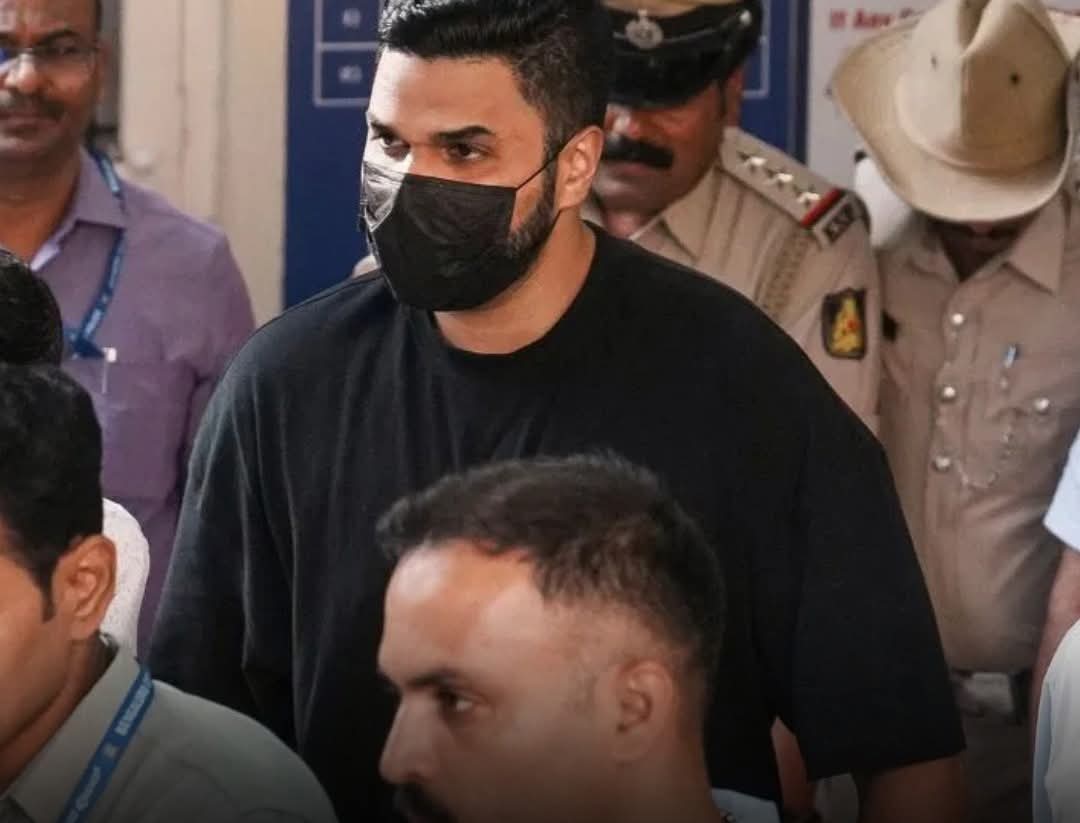 RCB Victory Parade Stampede: RCB सेलिब्रेशन भगदड़ कांड में विराट कोहली के करीबी को हाईकोर्ट से मिली जमानत