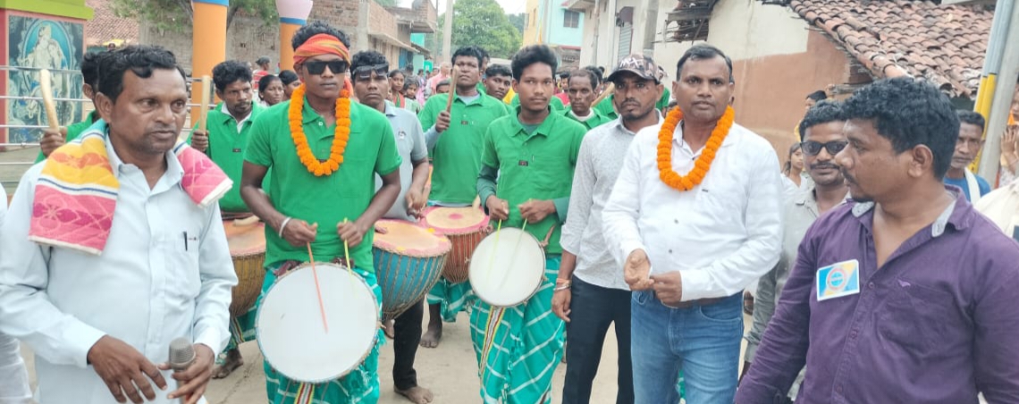 Gamharia: रोजो पर्व पर कोलाबिरा में सांस्कृतिक कार्यक्रम आयोजित