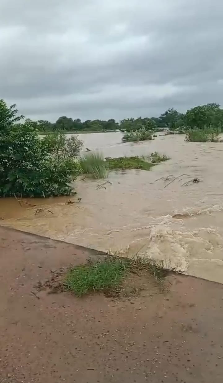 Jamshedpur: खतरों से घिरी जमशेदपुर की नदियाँ, स्वर्णरेखा-खरकई ने पार की सीमा