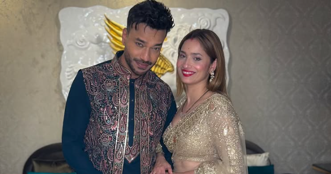 Ankita-Vicky: प्रेग्नेंसी की खबरों पर अंकिता-विक्की ने तोड़ी चुप्पी, अपने लेटेस्ट Vlog में बता दी सच्चाई