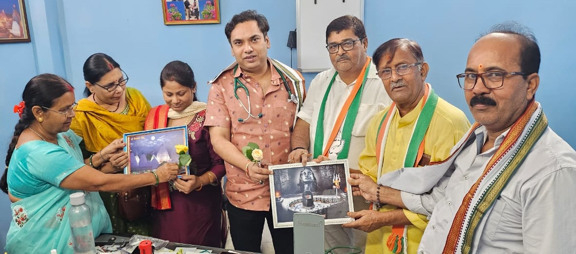 Deoghar: सेवा, समर्पण और संवेदना का उत्सव, इंटक ने डॉक्टर्स डे पर किया सम्मान