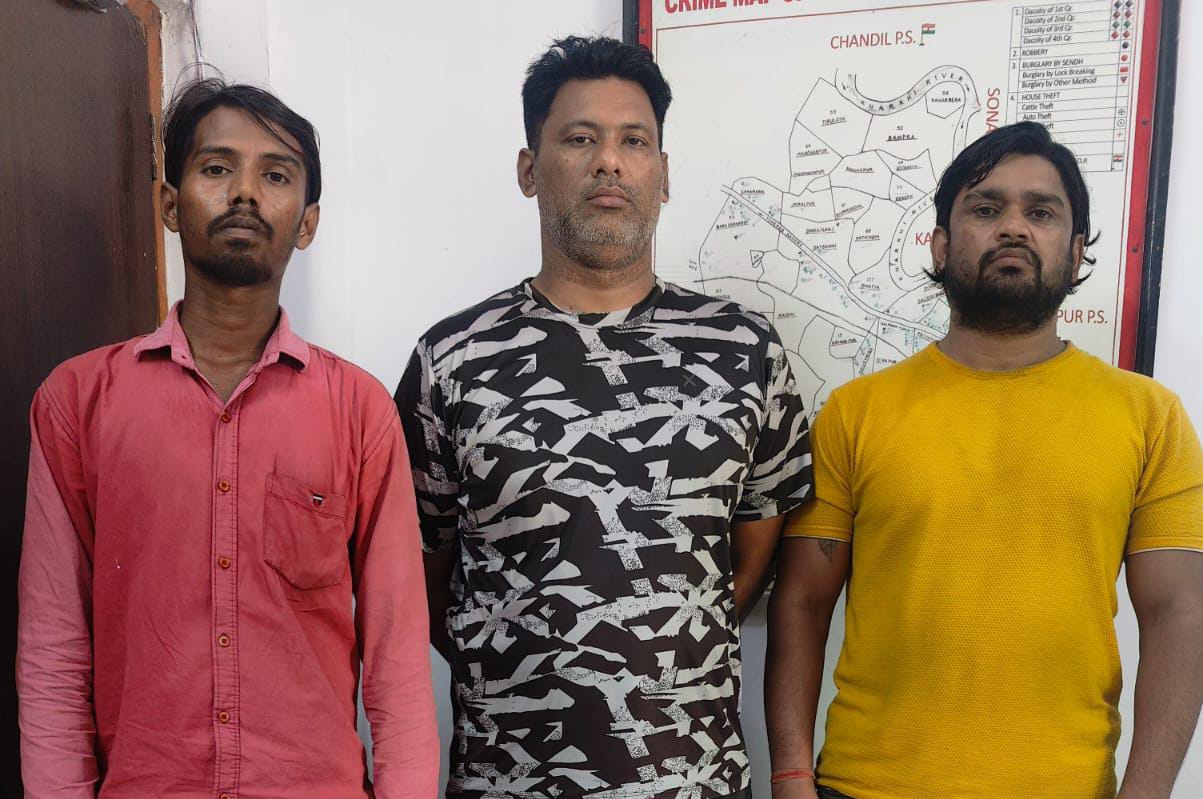 Adityapur: संध्या गश्ती में बड़ा खुलासा, झोपड़ी में चल रहा था जुए का अड्डा, तीन जुआरी गिरफ्तार