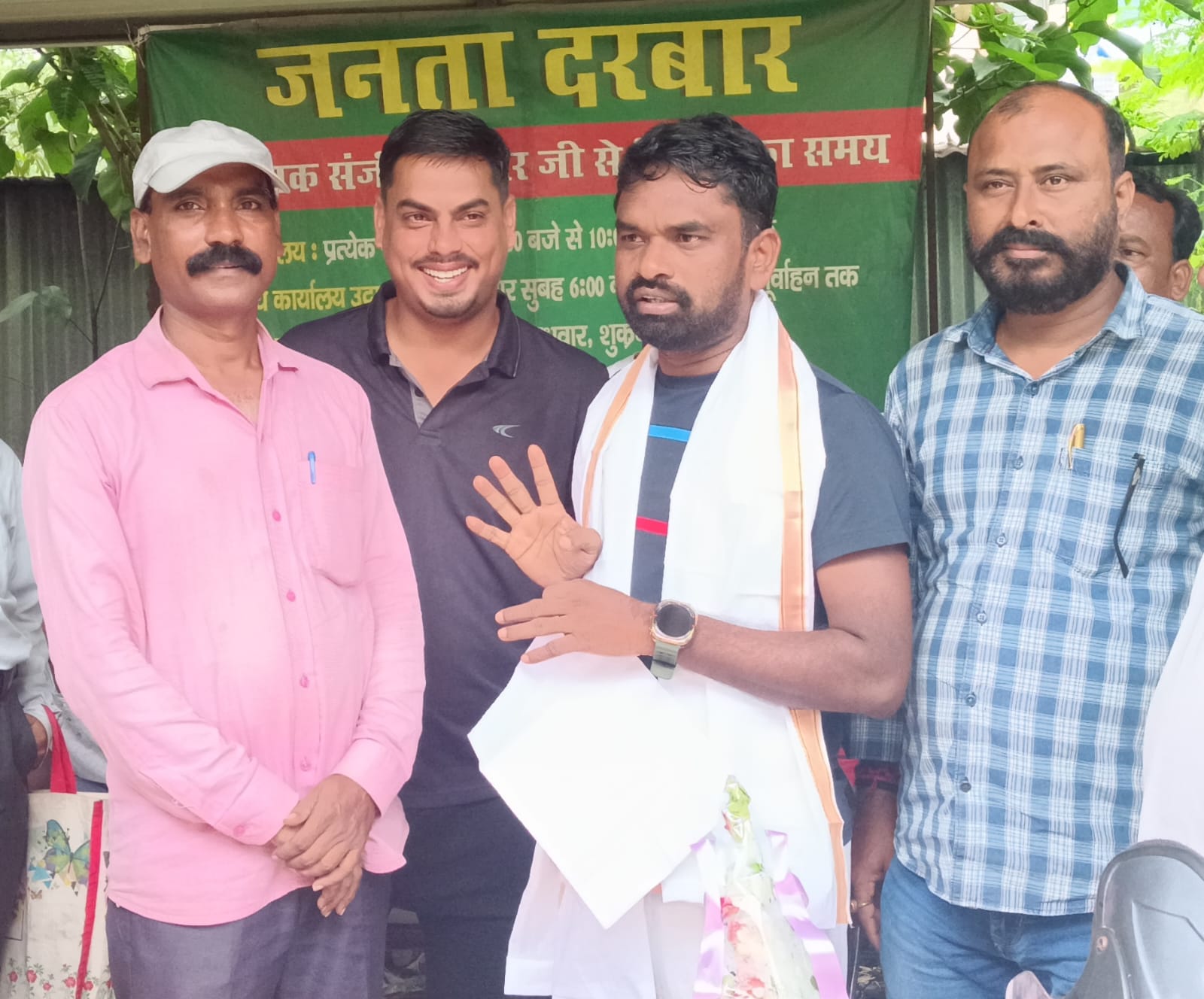 Jamshedpur: महीनों से जमा कचरे से लोग थे परेशान, जनप्रतिनिधियों के प्रयास से मिली राहत